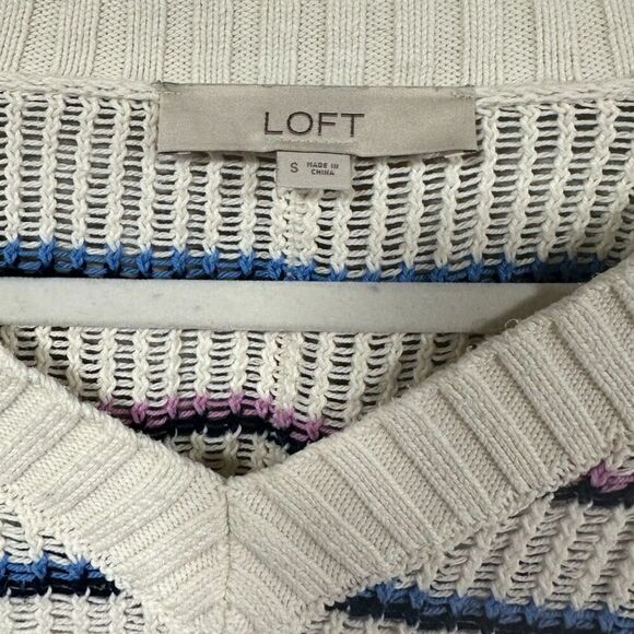 Loft Bundle: Striped V-Neck Sweater & Soft Grey Textured Vest - Small - Picture 8 of 10